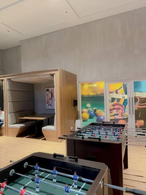 New And Modern 1br In Mckinley Near Bgc, Airport *