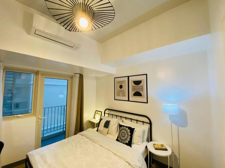 New And Modern 1br In Mckinley Near Bgc, Airport * Manila